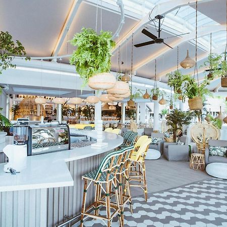 ホテル ラックス グランド ガウブ グラン・ゴーブ エクステリア 写真 The interior of the restaurant
