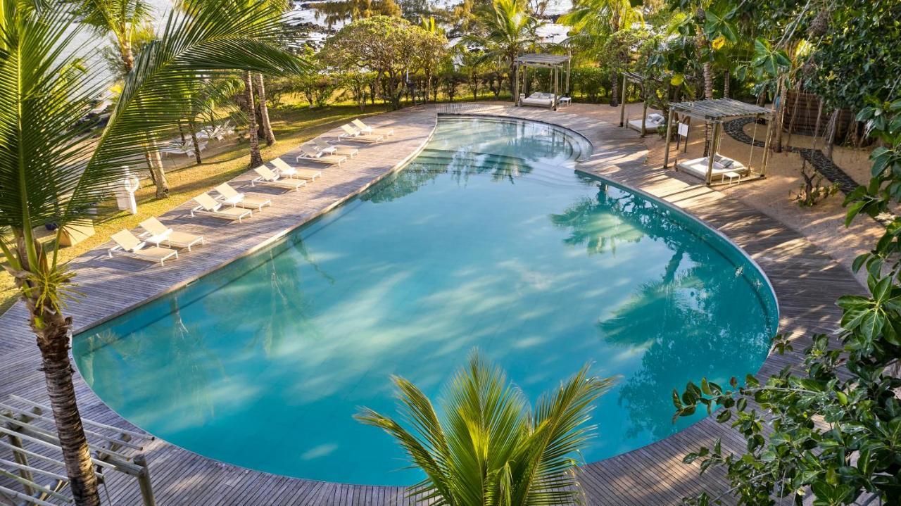 ホテル ラックス グランド ガウブ グラン・ゴーブ エクステリア 写真 Swimming pool at the resort