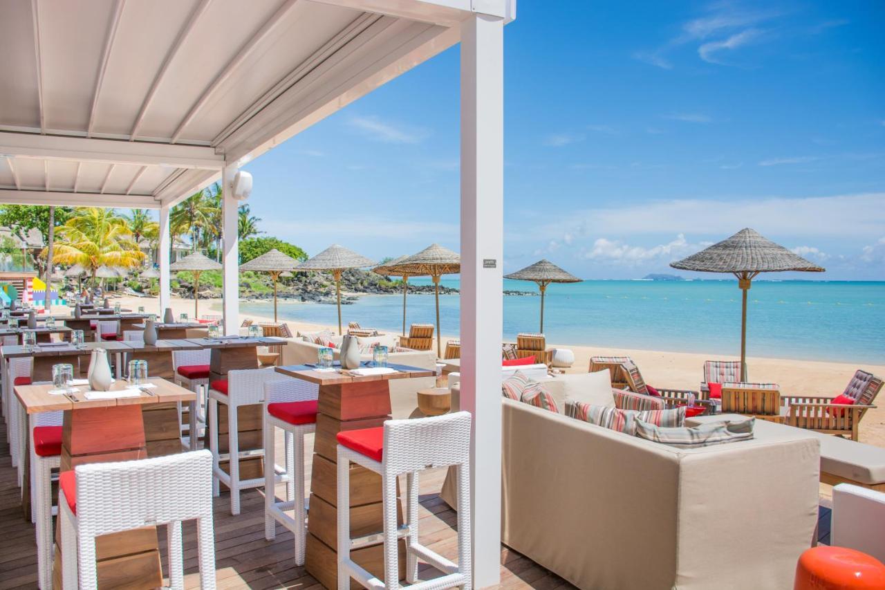 ホテル ラックス グランド ガウブ グラン・ゴーブ エクステリア 写真 Beachfront dining at the resort