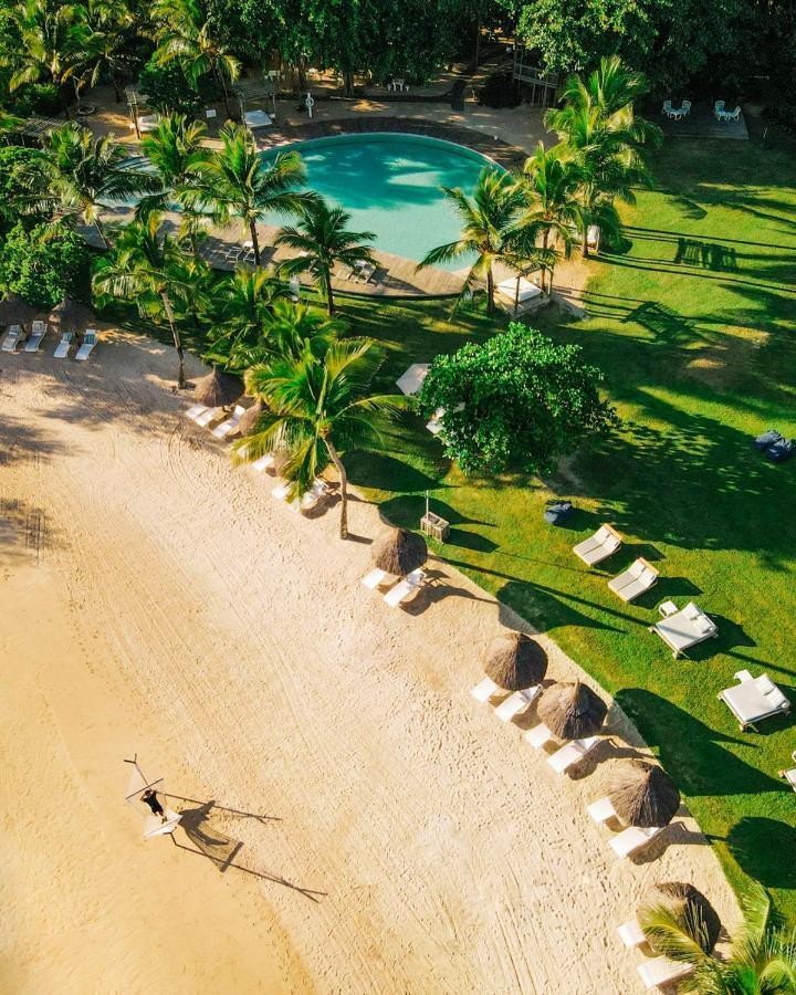 ホテル ラックス グランド ガウブ グラン・ゴーブ エクステリア 写真 Aerial view of the beach at the resort